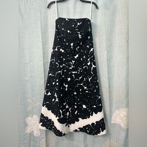 White House Black Market Dress - Size 14